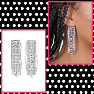 2/$10 Paparazzi Starry Streamers - White Earrings